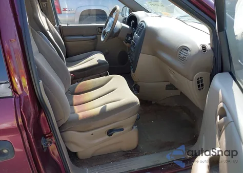 2001 Chrysler Voyager from USA, damaged, VIN 1C4GJ25B21B219372